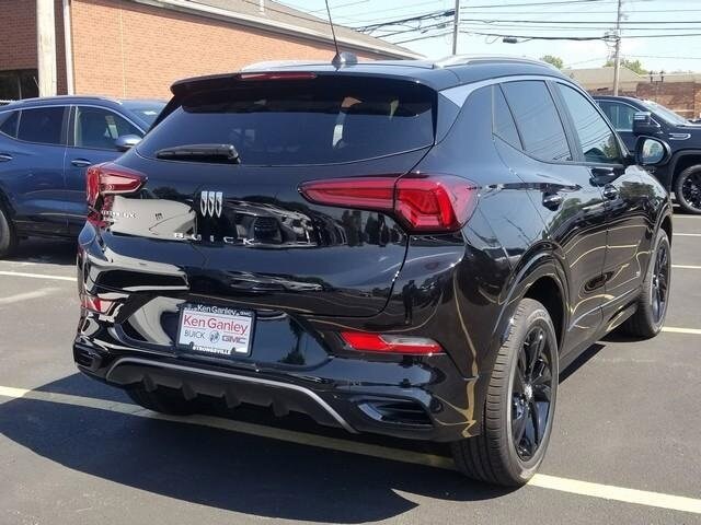 2026 Buick Encore GX Sport Touring photo 3