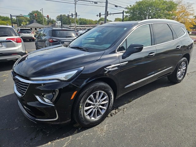 2023 Buick Enclave Essence photo 3