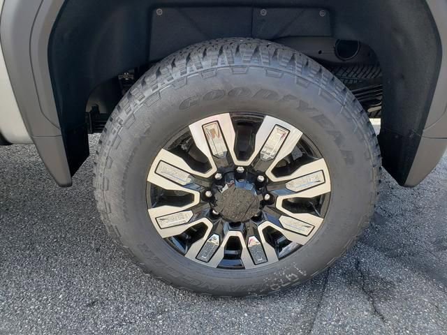 2026 GMC Sierra 2500HD Denali - Photo 12