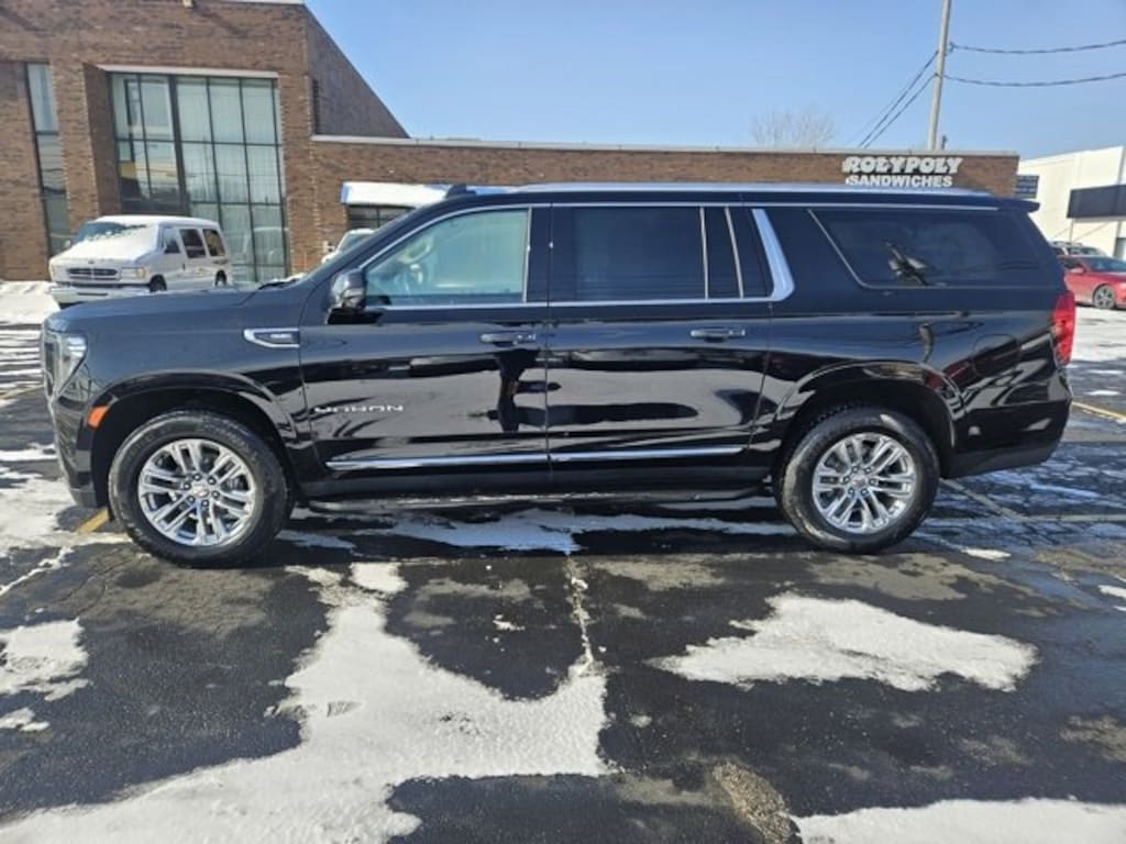 Used 2022 GMC Yukon XL SLT SUV