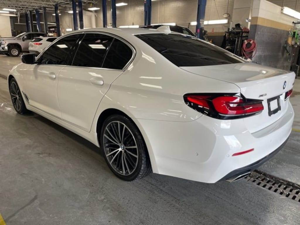 Used 2021 BMW 5 Series 530i xDrive Sedan