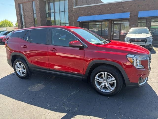 2023 GMC Terrain SLE FWD's photo