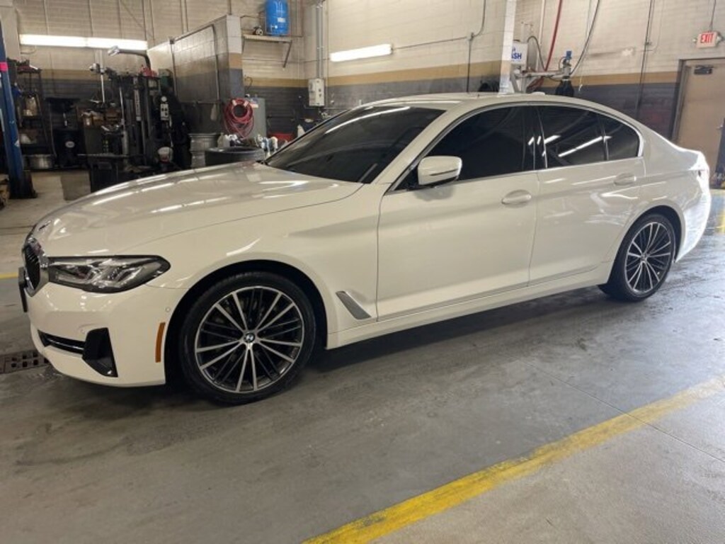 Used 2021 BMW 5 Series 530i xDrive Sedan
