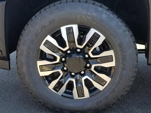 2026 GMC Sierra 2500HD Denali Ultimate - Photo 13