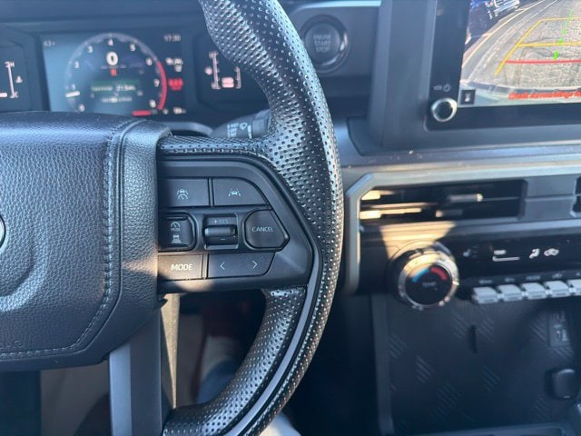 2025 Toyota Tacoma SR5 - Photo 24