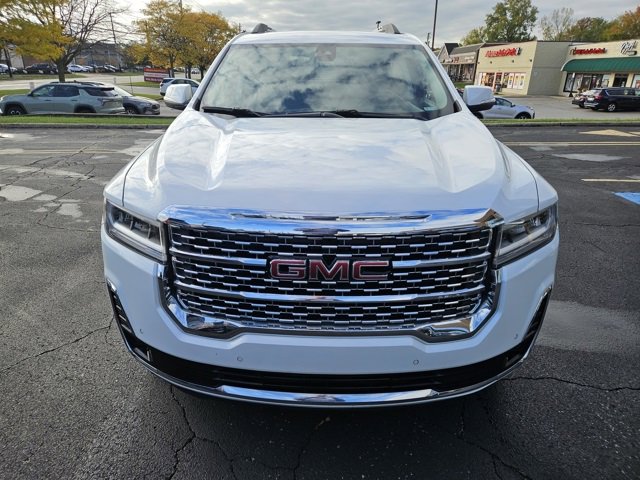 2023 Gmc Acadia Denali photo 2