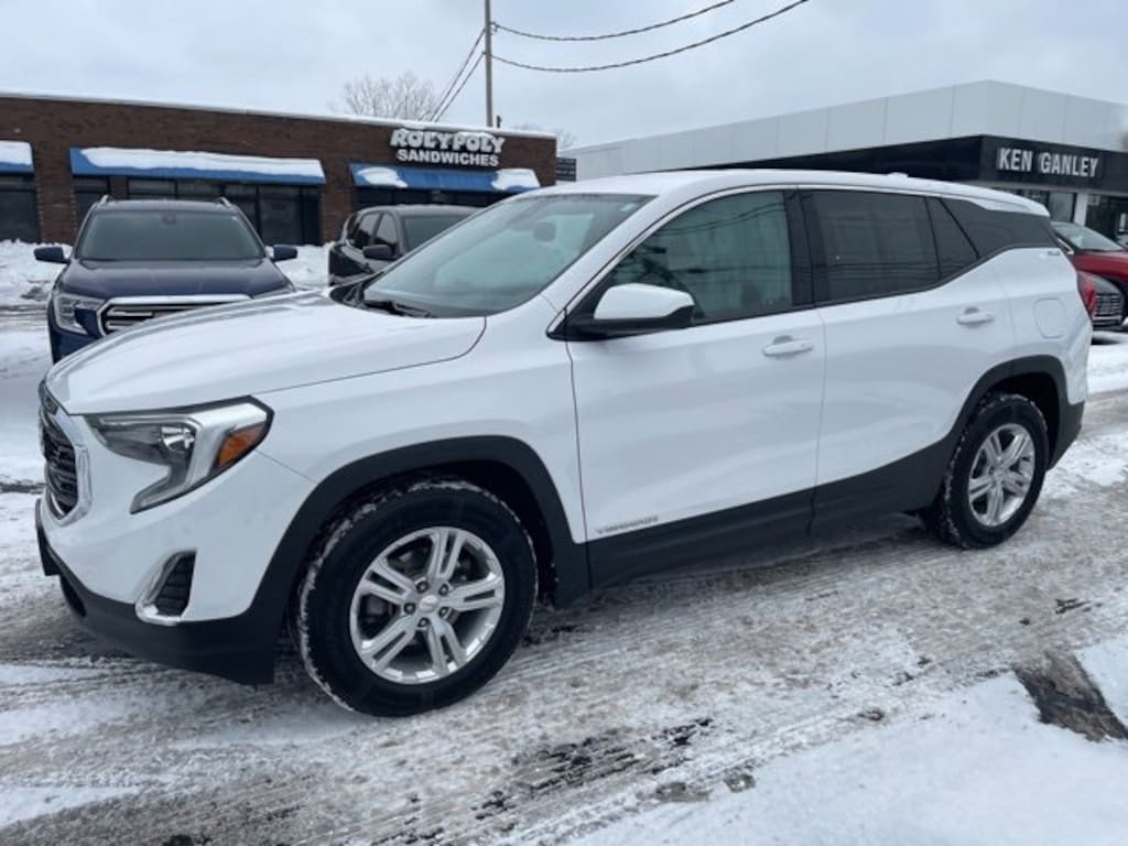 Used 2020 GMC Terrain SLE SUV