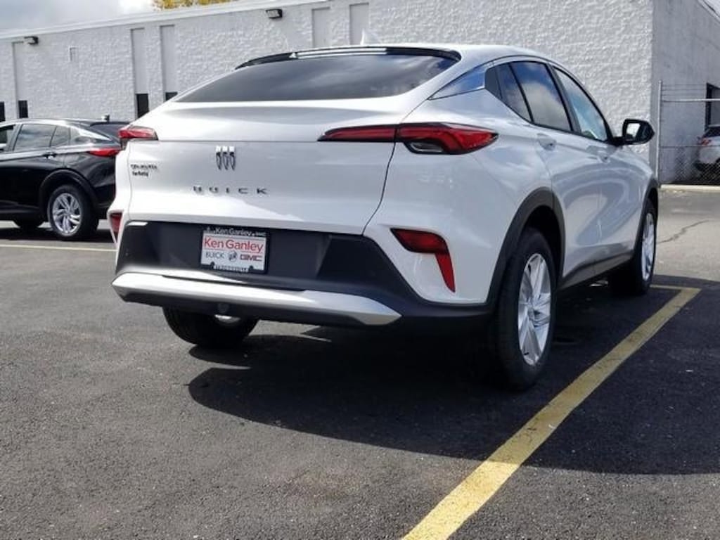 New 2026 Buick Envista Preferred SUV