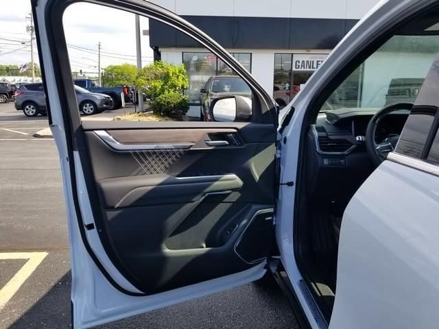 2026 GMC Acadia Denali - Photo 6