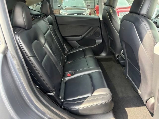 2021 Tesla Model Y Long Range - Photo 19