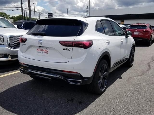 2025 Buick Envision Sport Touring photo 2