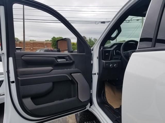 2026 GMC Sierra 2500HD AT4X - Photo 6