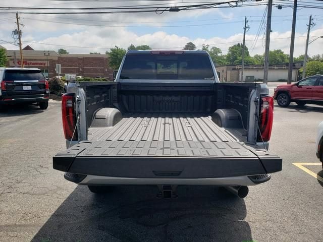 2026 GMC Sierra 2500HD Denali - Photo 5