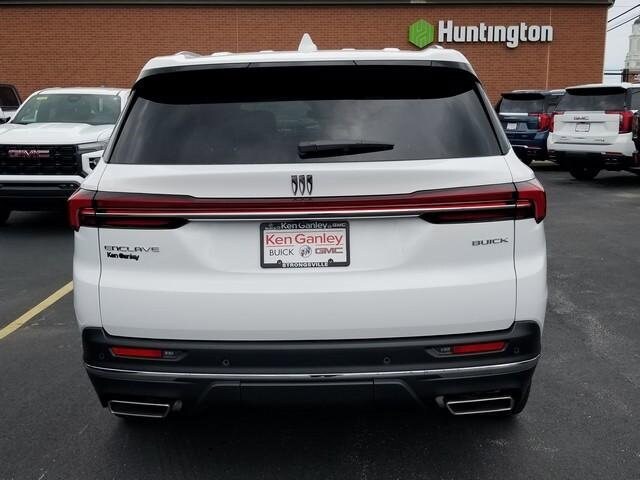 2026 Buick Enclave Preferred photo 4
