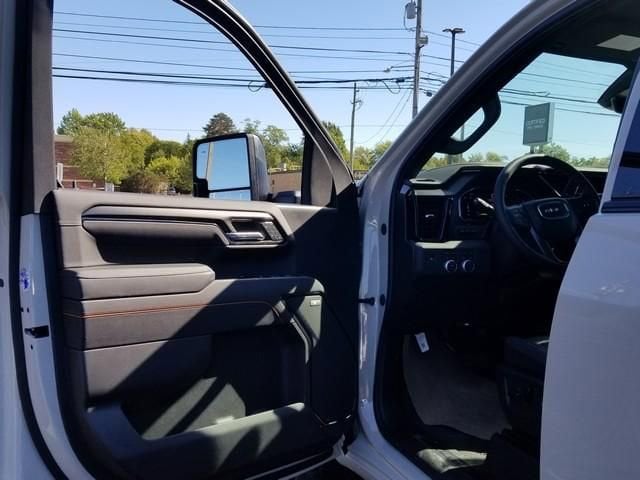2026 GMC Sierra 2500HD AT4 - Photo 6