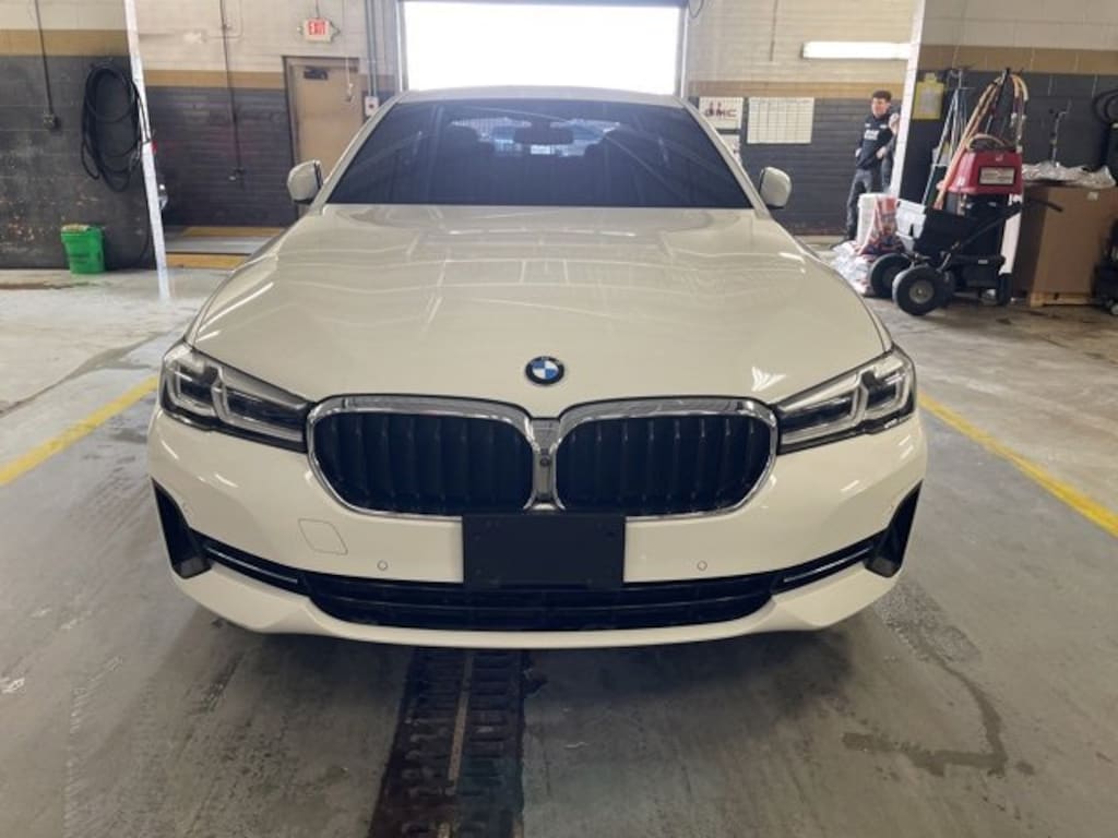 Used 2021 BMW 5 Series 530i xDrive Sedan