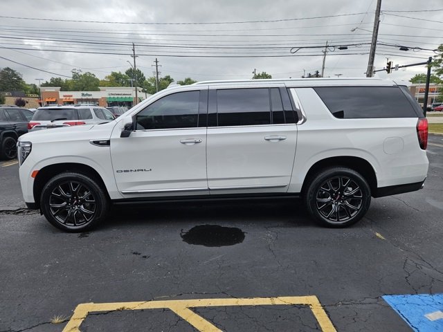 2023 Gmc Yukon XL Denali photo 4