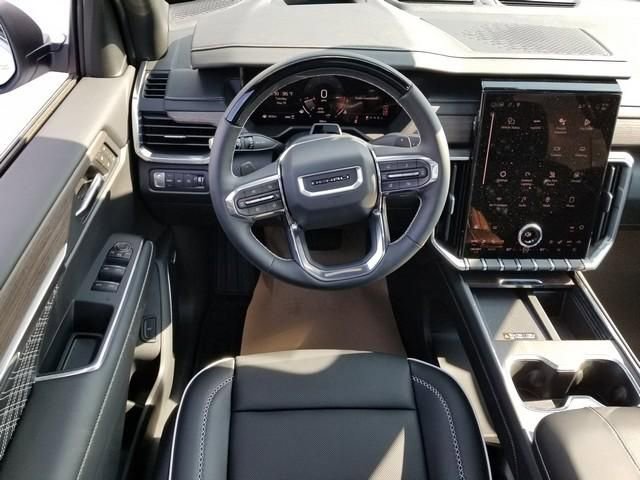 2026 GMC Acadia Denali - Photo 12