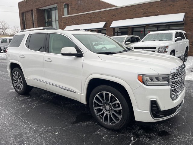 2021 GMC Acadia Denali's photo