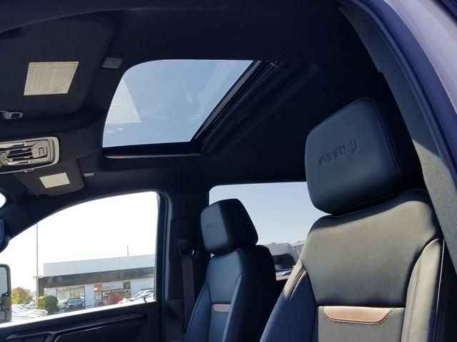 2026 GMC Sierra 2500HD AT4 - Photo 9