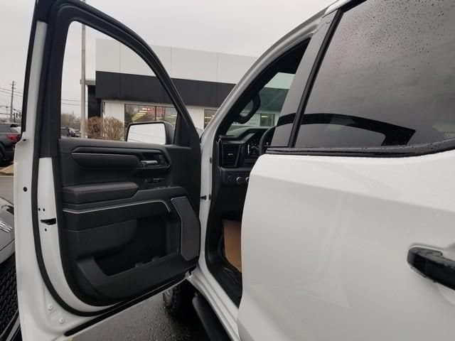 2026 GMC Sierra 1500 AT4X - Photo 6