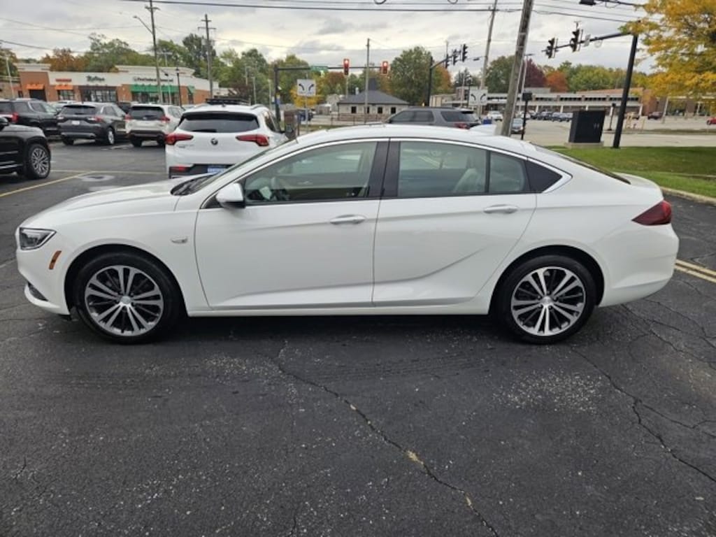 Used 2019 Buick Regal Sportback Essence Hatchback