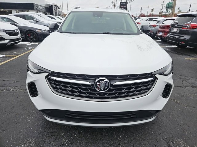 2022 Buick Envision Essence photo 2