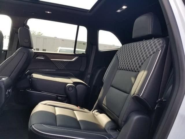 2026 GMC Acadia Denali - Photo 11