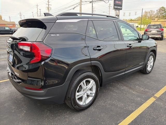 2023 GMC Terrain SLE - Photo 6