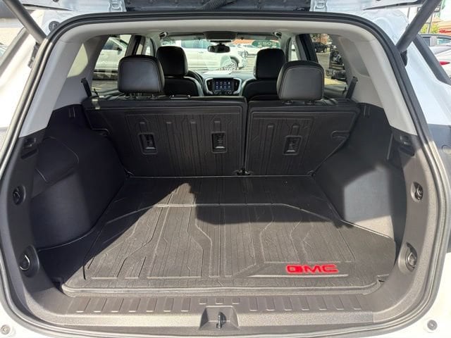 2023 GMC Terrain SLT - Photo 15