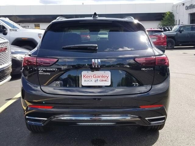 2025 Buick Envision Sport Touring photo 4