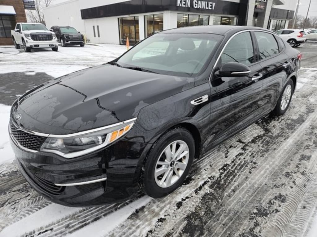 Used 2017 Kia Optima LX Sedan
