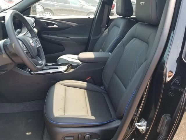 2026 Buick Envista Sport Touring - Photo 10