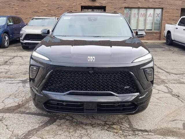 2026 Buick Enclave Sport Touring photo 2