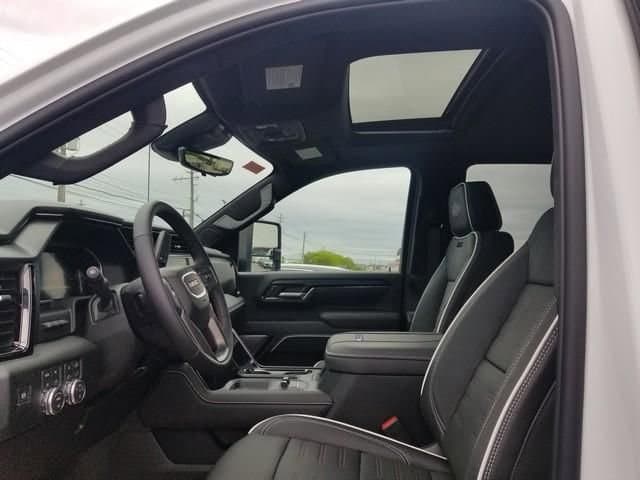 2026 GMC Sierra 2500HD AT4X - Photo 8