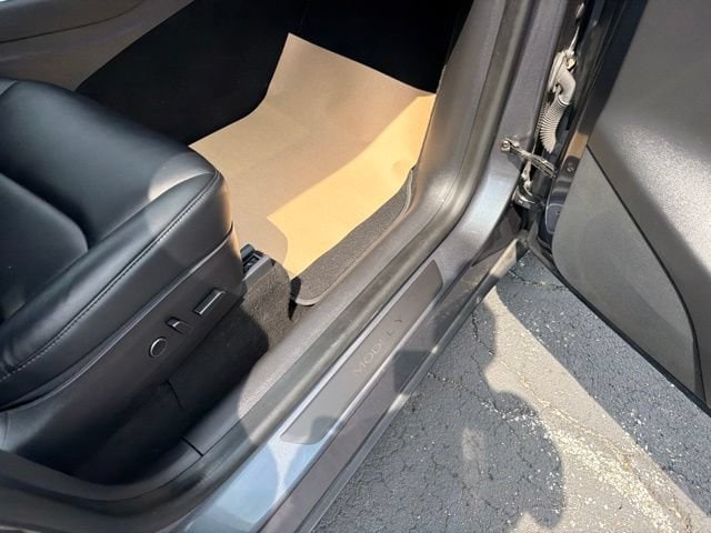 2021 Tesla Model Y Long Range - Photo 20