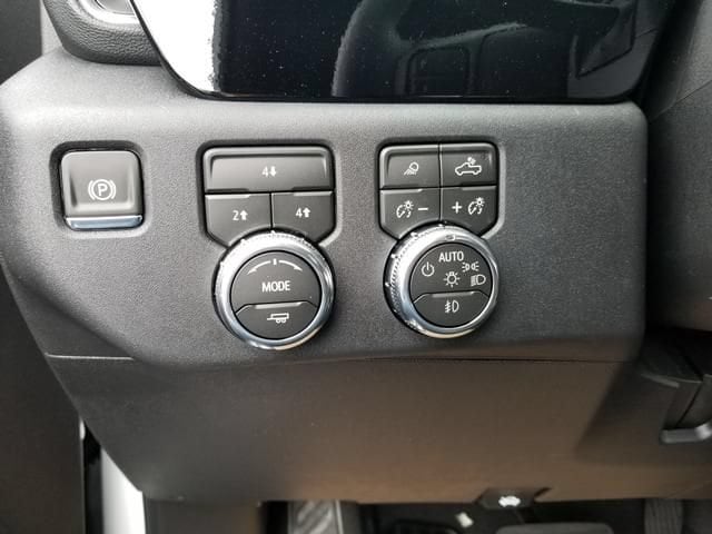 2026 GMC Sierra 3500HD SLE - Photo 11