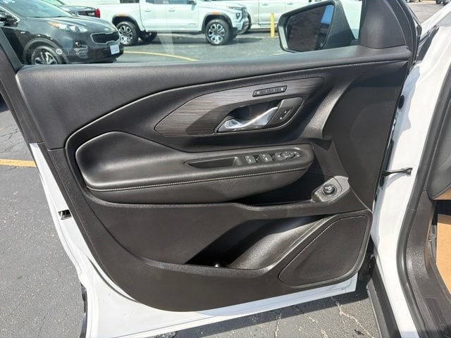 2023 GMC Terrain SLT - Photo 11