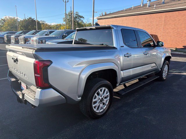 2025 Toyota Tacoma SR5 - Photo 6