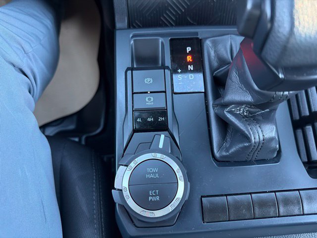 2025 Toyota Tacoma SR5 - Photo 21