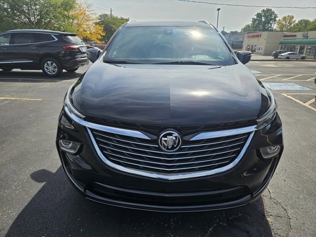 2023 Buick Enclave Essence photo 2