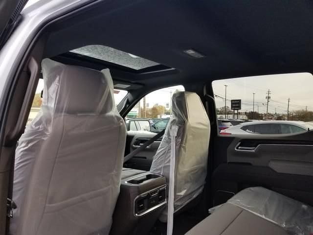2026 GMC Sierra 1500 SLT - Photo 9