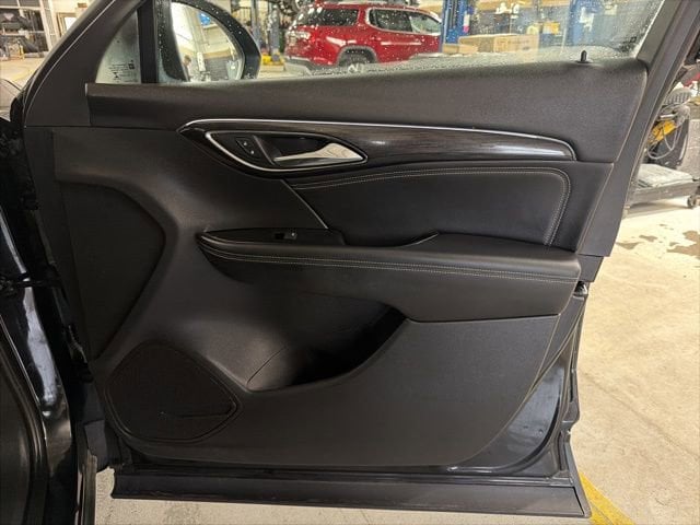 2023 Buick Envision Essence - Photo 19