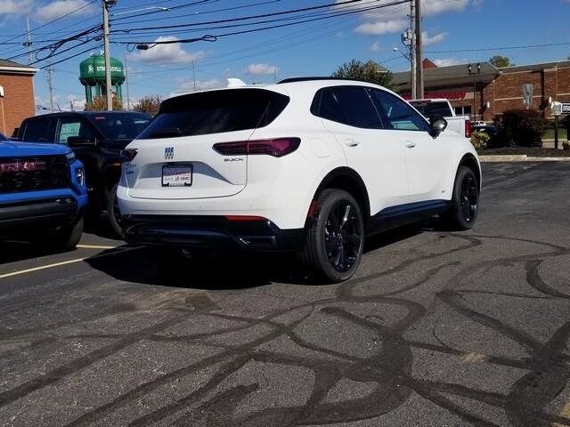 2025 Buick Envision Sport Touring photo 4