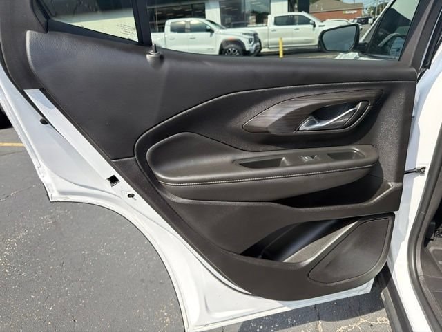 2023 GMC Terrain SLT - Photo 13