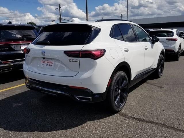 2025 Buick Envision Sport Touring photo 3