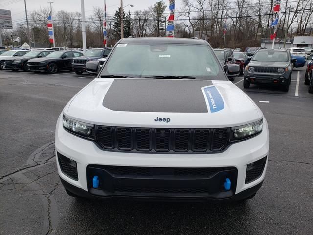2024 Jeep Grand Cherokee Trailhawk 4xe photo 2