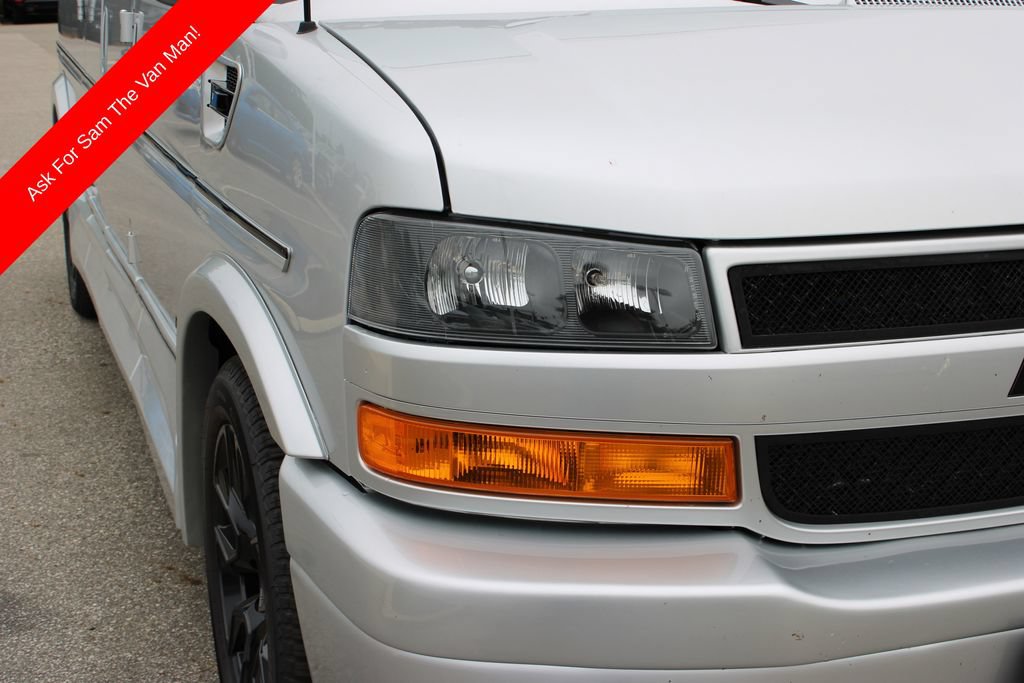 2026 Chevrolet Express Cargo Work Van - Photo 3