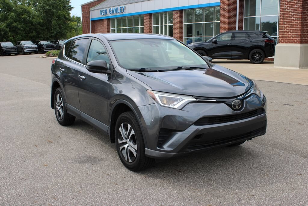 Used 2018 Toyota RAV4 LE SUV