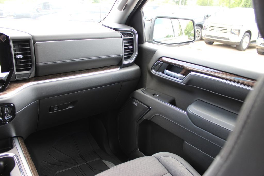 2026 Chevrolet Silverado 1500 RST - Photo 44
